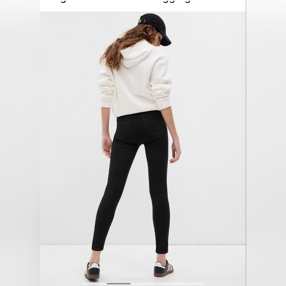 Two Pairs of Universal Jeggings by Gap- one High-rise, one mid-rise 8R 29 - Picture 7 of 13